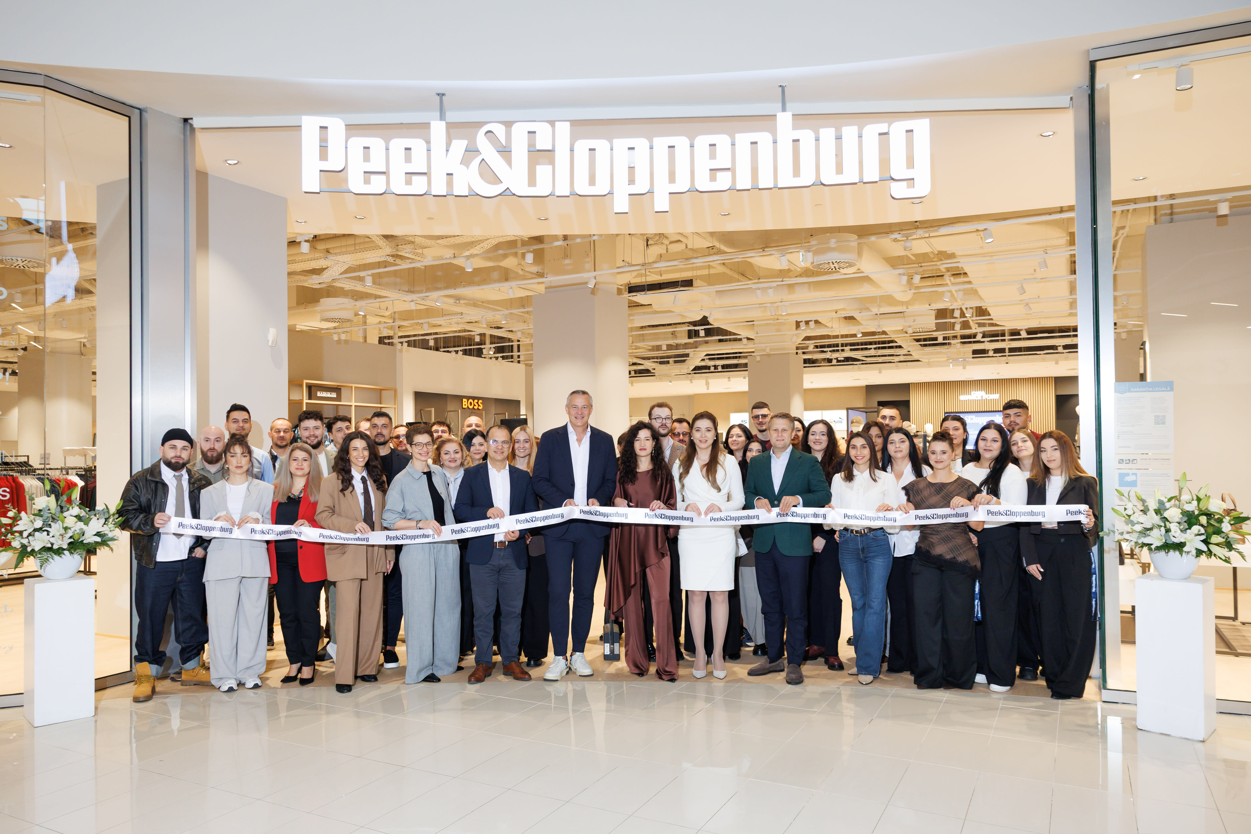 PEEK & CLOPPENBURG DESCHIDE AL 14-LEA MAGAZIN ÎN ROMÂNIA PEEK & CLOPPENBURG DESCHIDE AL 14-LEA MAGAZIN ÎN ROMÂNIA
