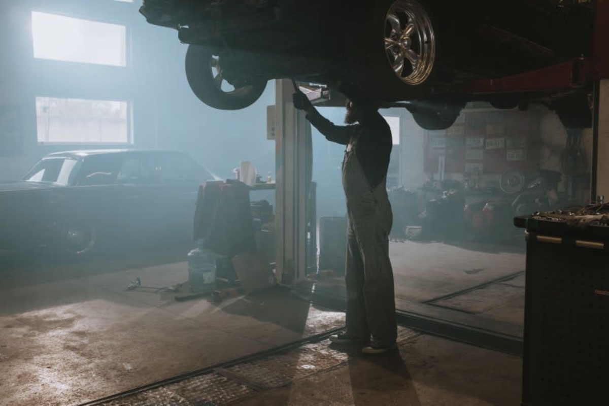 clădire service auto, construcție, teren, autorizație mediu clădire service auto, construcție, teren, autorizație mediu