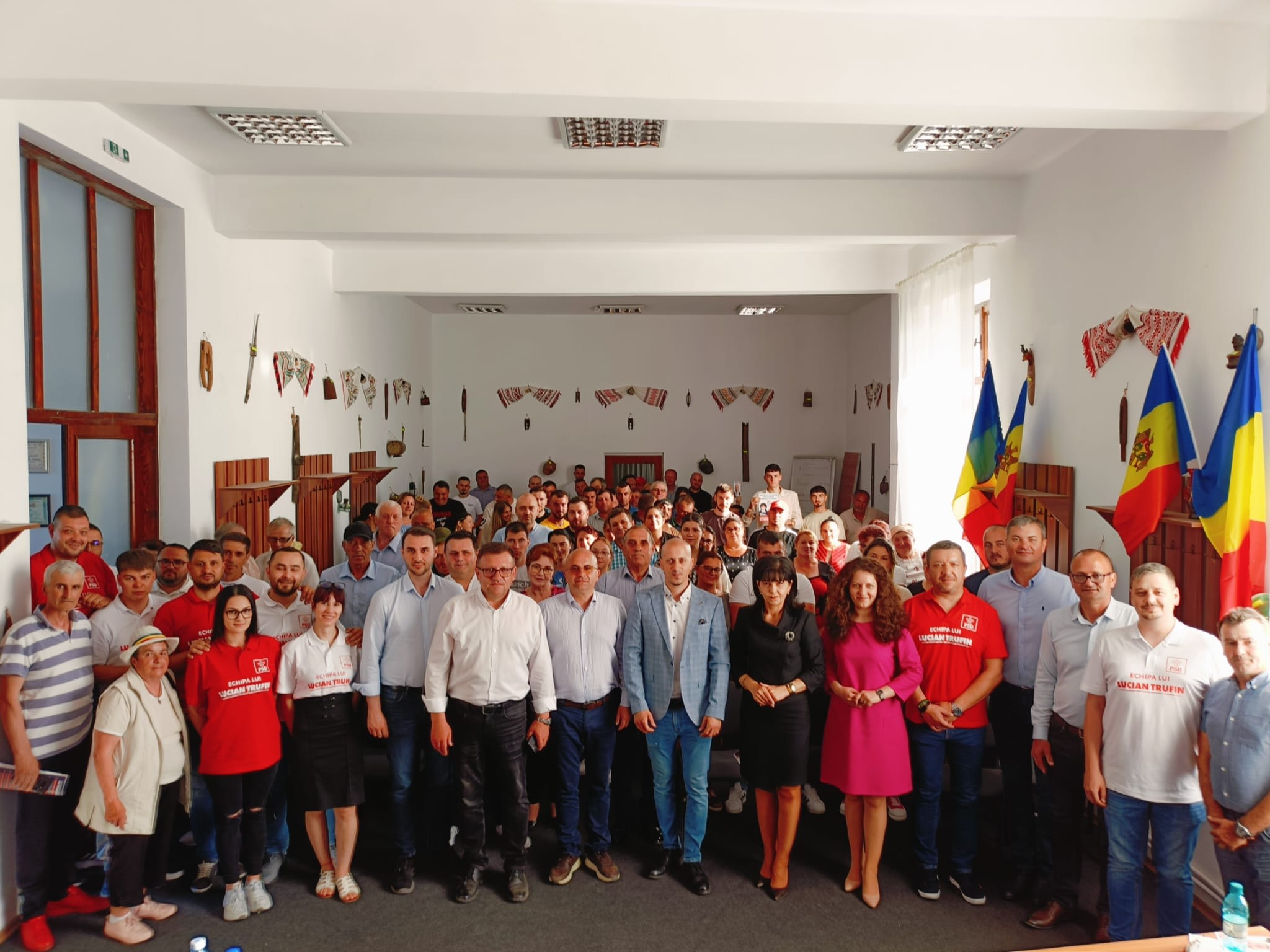 Viceprimarul actual al comunei Frumușica, Nelu Cuibar, a avut onoarea de a primi vizita unor personalități marcante din Partidul Social Democrat Botosani (PSD)