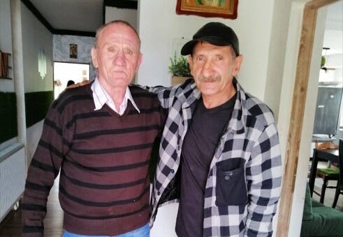 Proiectul „ACASĂ” – 10 Case împotriva morții prin abandon. Membrii Asociației Happy lansează un manifest pentru salvarea „oamenilor invizibili” Proiectul „ACASĂ” – 10 Case împotriva morții prin abandon. Membrii Asociației Happy lansează un manifest pentru salvarea „oamenilor invizibili”