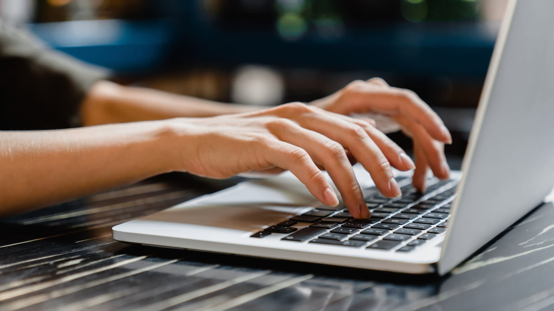 Mai multe site-uri din România și platformele Facebook, X și OpenAI au picat. Serviciile Cloudflare și Google, afectate Mai multe site-uri din România și platformele Facebook, X și OpenAI au picat. Serviciile Cloudflare și Google, afectate