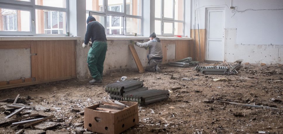 Început de an scolar sub semnul intrebării: Școlile din Botoșani, incă în renovare Început de an scolar sub semnul intrebării: Școlile din Botoșani, incă în renovare