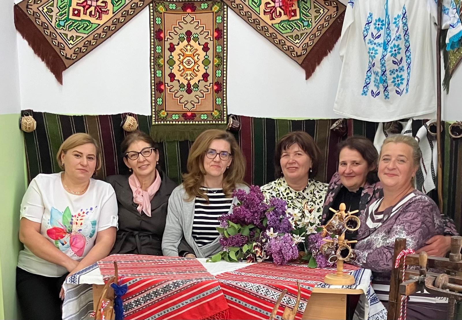 O explozie de creativitate la 'Atelierul Iepurașului de Paște' din Comuna Dersca: Copii cu și fără dizabilități împreună într-o sărbătoare a solidarității și imaginației!