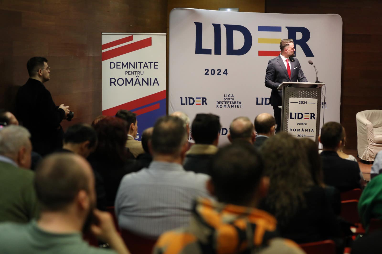 Comunicat: Lansarea Partidului LIDER (Liga pentru Deṣteptarea României) şi Anunțul pentru participarea la alegerile din 2024 Comunicat: Lansarea Partidului LIDER (Liga pentru Deṣteptarea României) şi Anunțul pentru participarea la alegerile din 2024