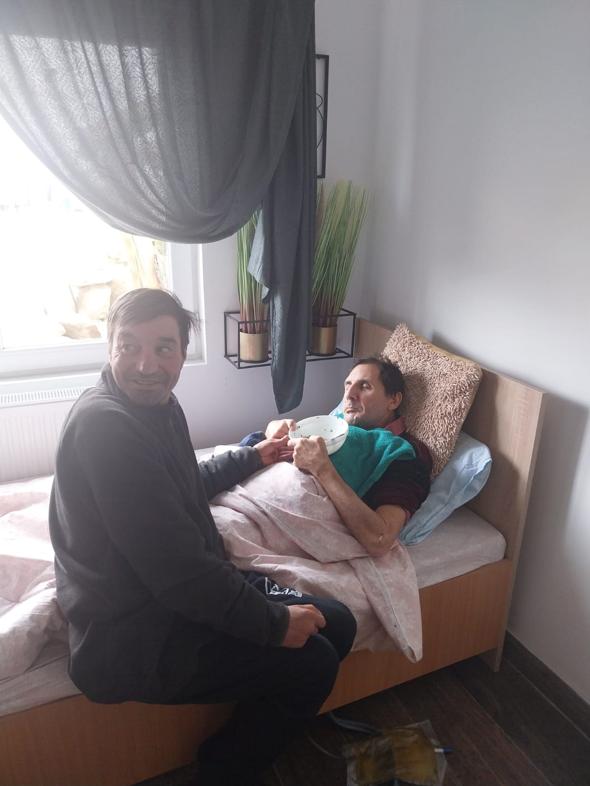 Povestea emoționantă a lui Alin: De la stradă la Casa Nicolae - O transformare incredibilă! Povestea emoționantă a lui Alin: De la stradă la Casa Nicolae - O transformare incredibilă!