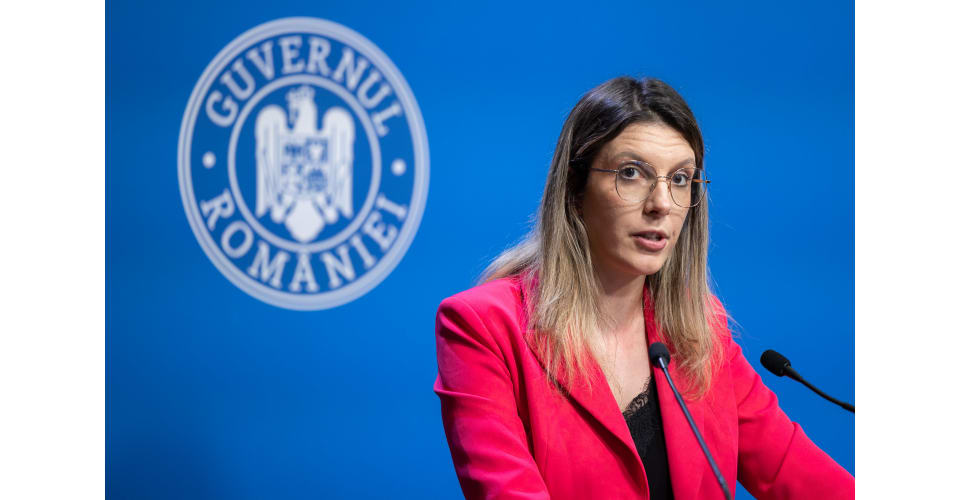 Diana Buzoianu în conferință de presă despre situația din Delta Dunării