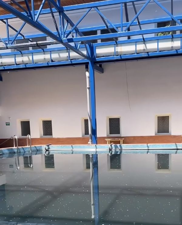 Hotel Olănești & Spa Medical redeschide din iunie piscina cu apă sulfuroasă pentru tratament natural