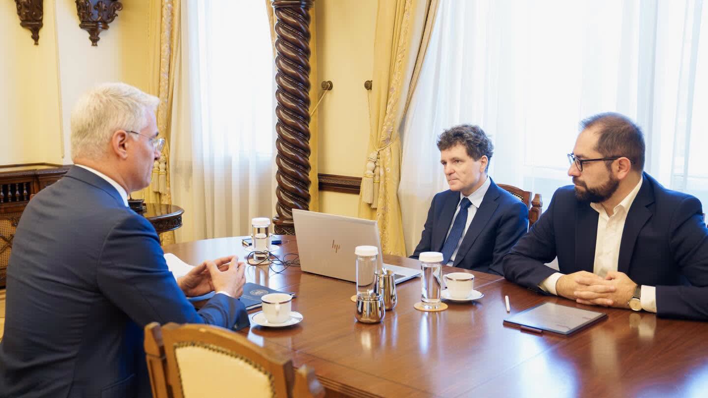 Nicușor Dan și Dragoș Pîslaru în discuție despre fondurile PNRR Nicușor Dan și Dragoș Pîslaru în discuție despre fondurile PNRR