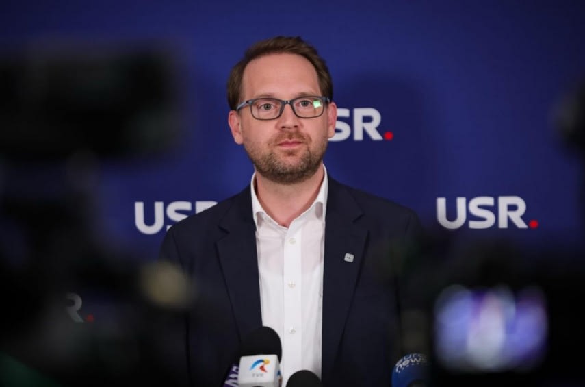 Dominic Fritz, președintele USR, în timpul declarațiilor despre criza politică