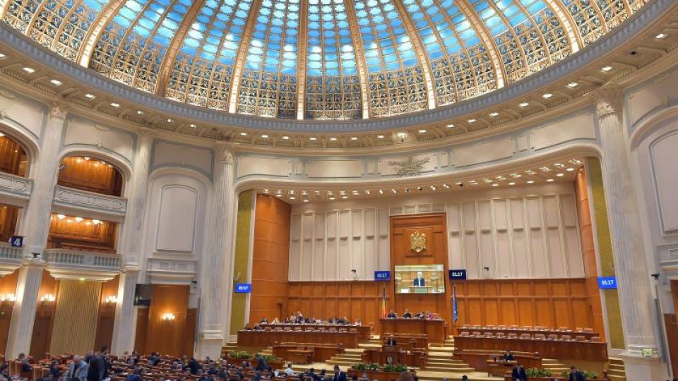 Reacții din Timiș după anunțul moțiunii: PSD și USR se contrazic privind stabilitatea politică
