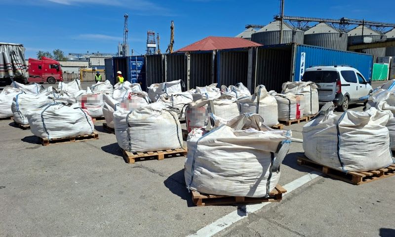 Polițiștii de frontieră a descoperit 165 de tone de deșeuri în Portul Constanța