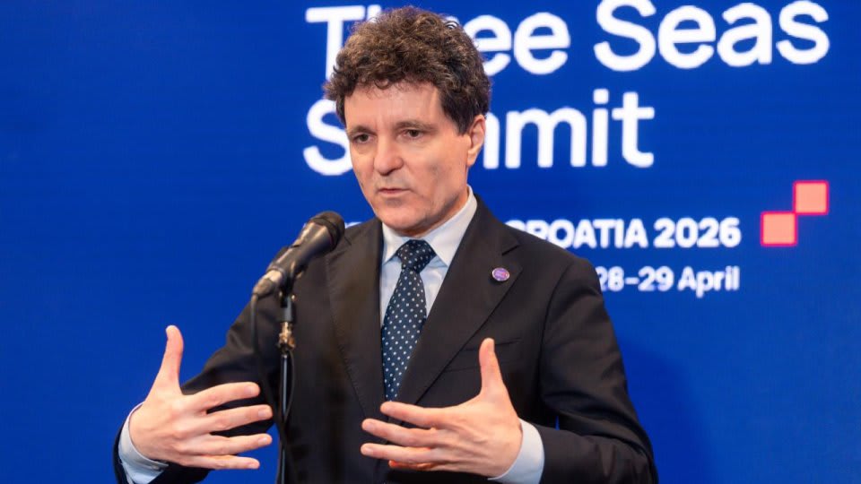 Președintele Nicușor Dan susține declarații la Dubrovnik în cadrul Summitului celor Trei Mări Președintele Nicușor Dan susține declarații la Dubrovnik în cadrul Summitului celor Trei Mări
