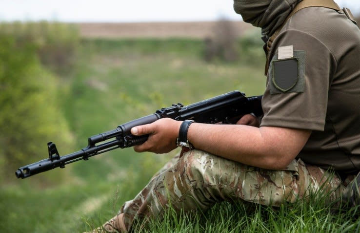 Soldați sau echipament militar în poligonul Murfatlar, zona de trageri Soldați sau echipament militar în poligonul Murfatlar, zona de trageri