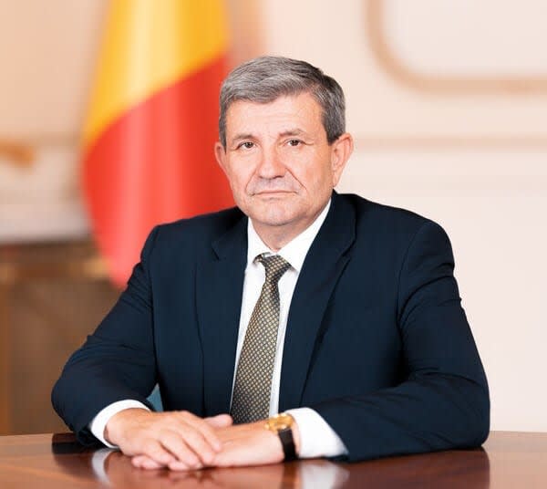Nicolae Mîndrescu, deputat AUR: Cine plătește pentru drumurile distruse din Vâlcea?