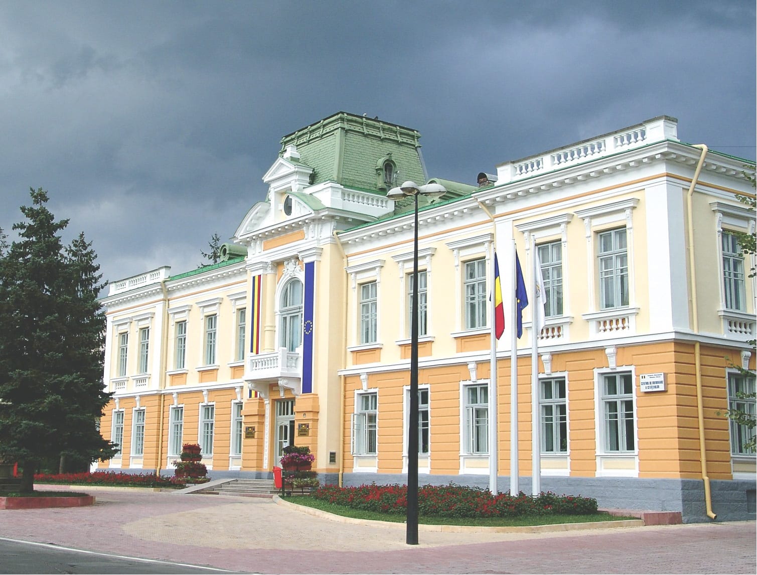 Extraordinară la Primăria Vâlcea: Se împart banii Râmnicului și se reduc schemele de personal