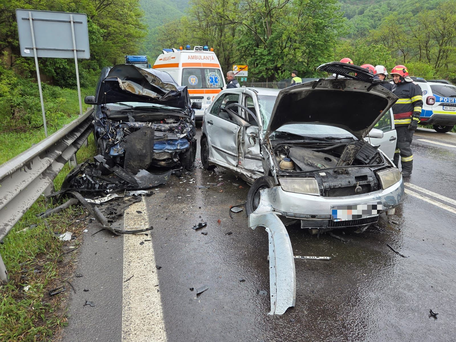 Accident grav pe DN 7 în zona Balota: șoferiță de 33 de ani resuscitată după coliziune frontală