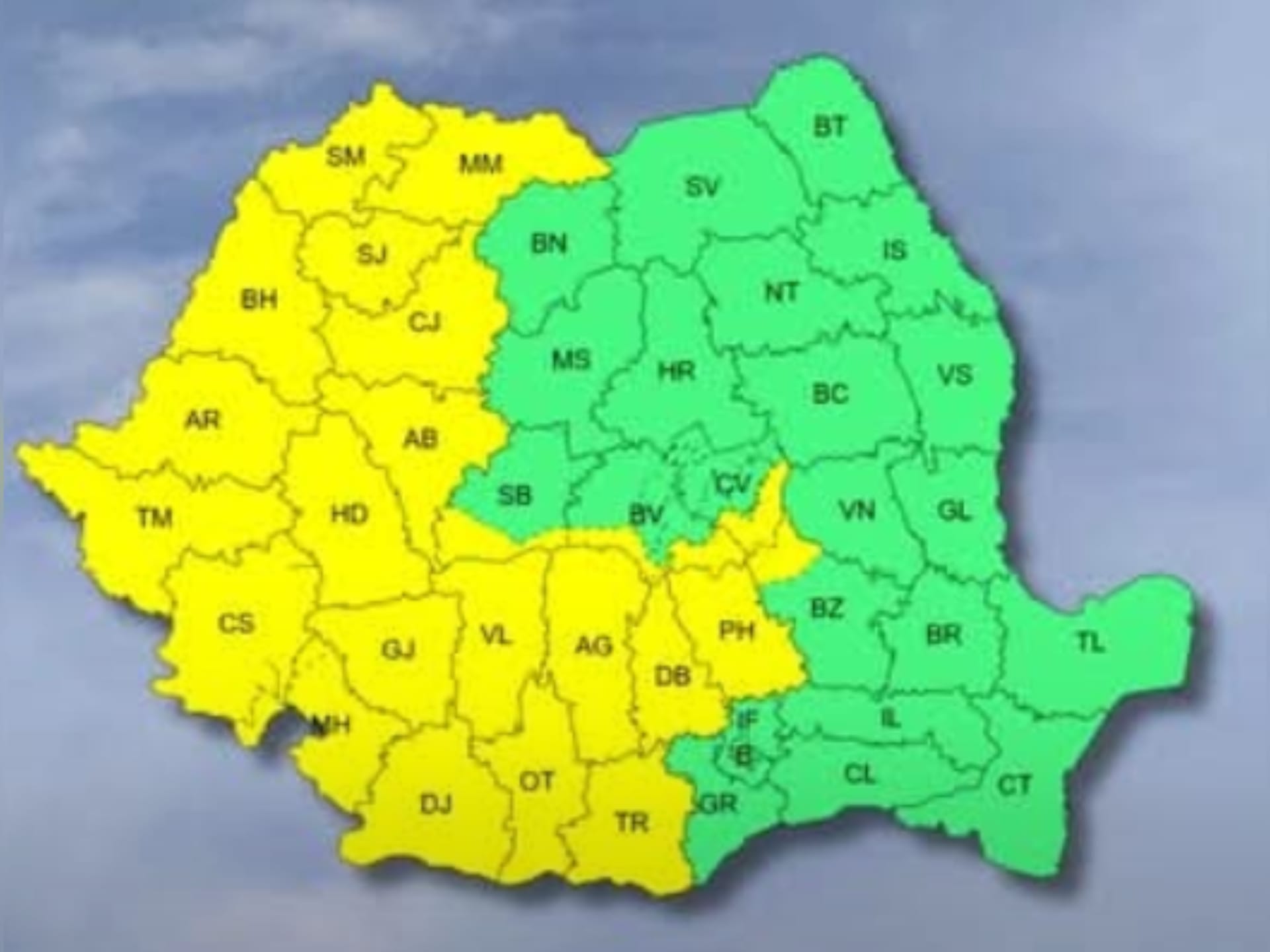 Vâlcea, sub avertizare meteo: ploi torențiale, vijelii și descărcări electrice până marți la ora 14:00