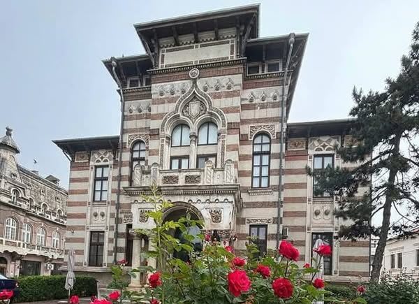 Expoziție de artă și observații astronomice în Constanța