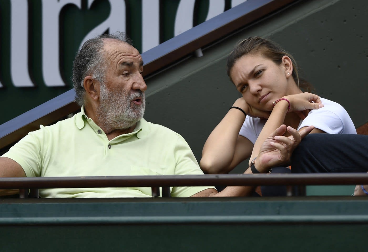 Ion Țiriac și Simona Halep în timpul declarațiilor despre dopaj Ion Țiriac și Simona Halep în timpul declarațiilor despre dopaj