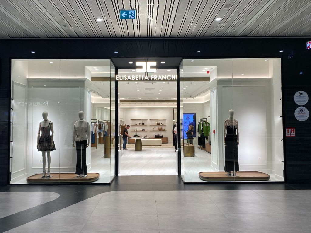 Elisabetta Franchi a deschis cel de-al treilea magazin în București, în Promenada Shopping Center