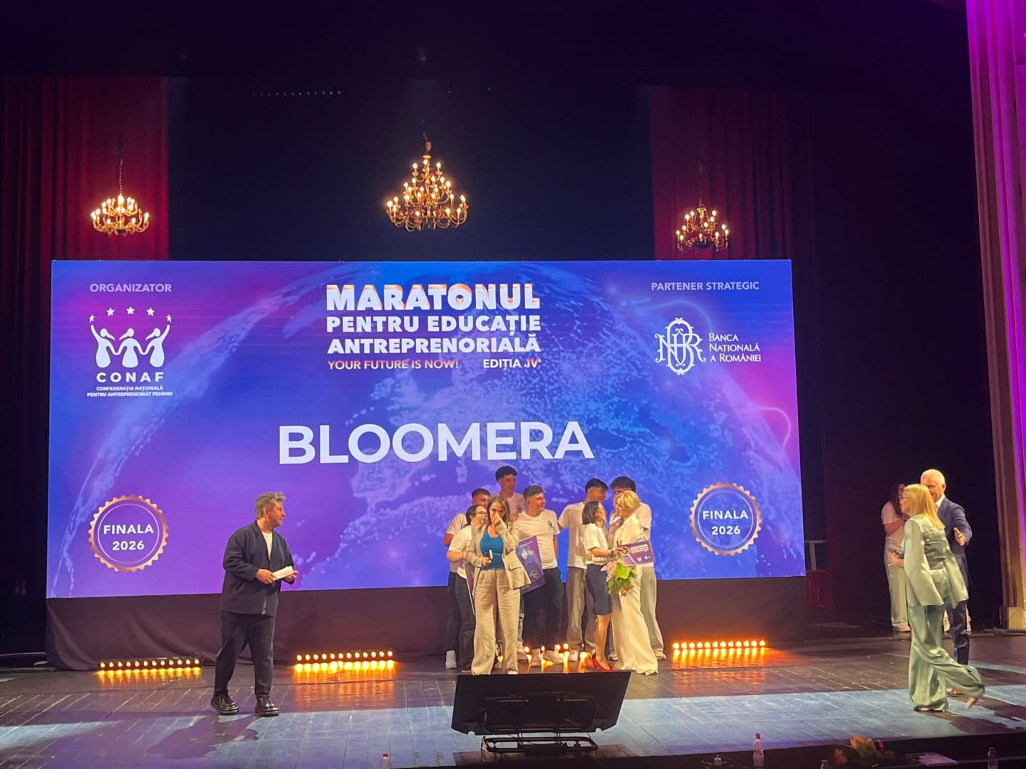 Echipa „Bloomera” a Seminarului Teologic din Râmnicu Vâlcea a câștigat Finala Națională a Maratonului pentru Educație Antreprenorială