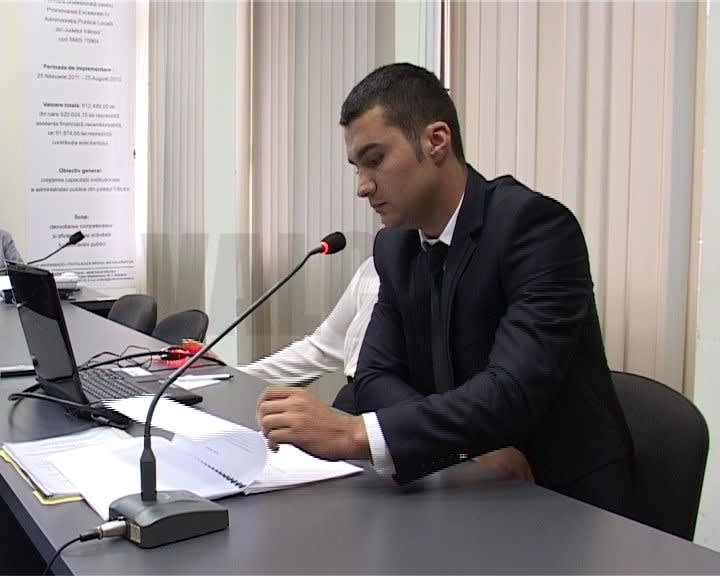 Directorii Păun și Voicescu, acuzați de inactivitate în lupta cu poluarea din Râmnicu Vâlcea