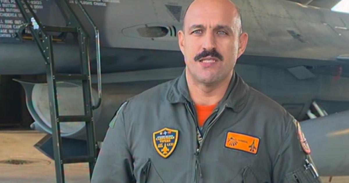 Pilot român doborând dronă în spațiul aerian estonian Pilot român doborând dronă în spațiul aerian estonian