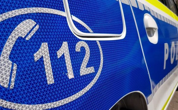 Un bărbat de 47 de ani a fost reținut după ce a atacat un rival cu un obiect tăietor-înțepător la Ziua Comunei Tetoiu