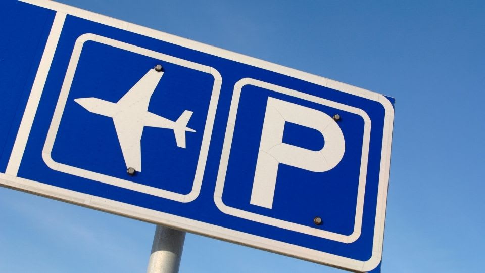 Vacanța fără stres a început cu o decizie anticipată de rezervare la parcare