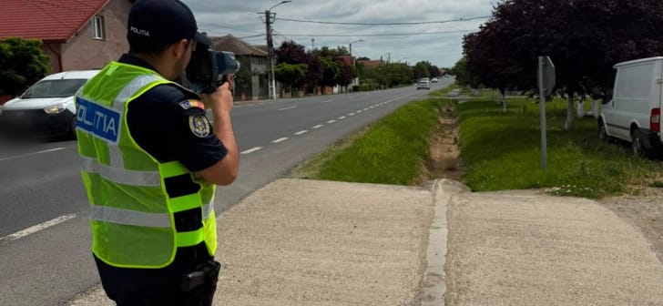 Polițiști rutieri în acțiune pe DN6, Timiș