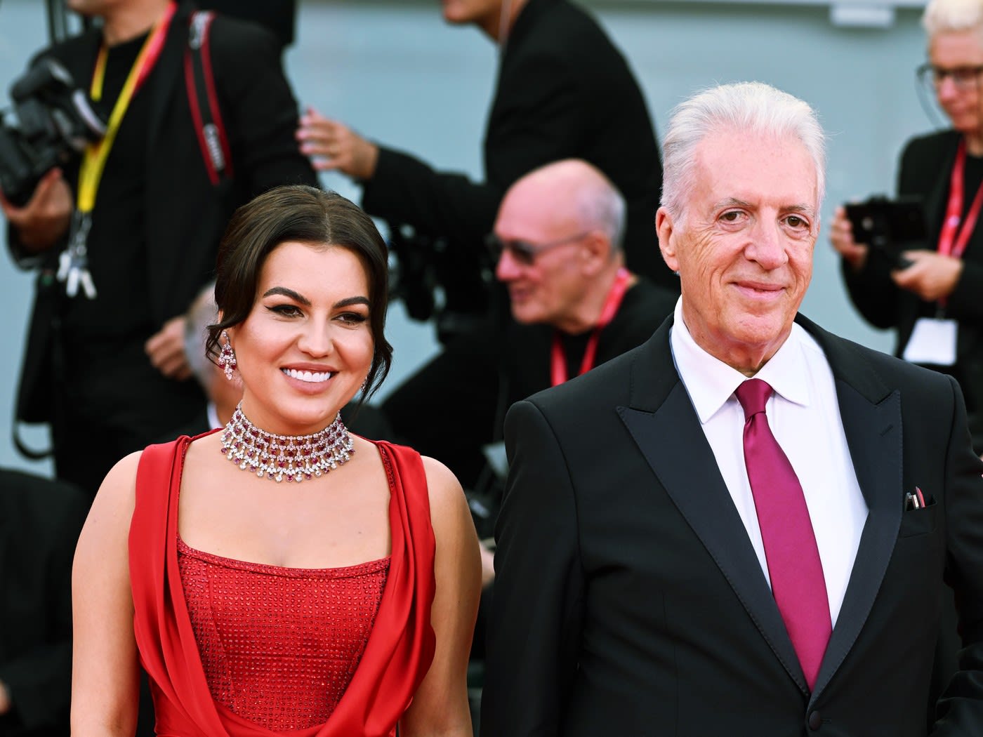Romina Gingașu oferind apartament familiei din Galați afectate de explozie Romina Gingașu oferind apartament familiei din Galați afectate de explozie
