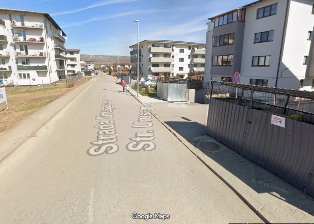 Lucrări de asfaltare pe strada Urusagului în Florești, România Lucrări de asfaltare pe strada Urusagului în Florești, România