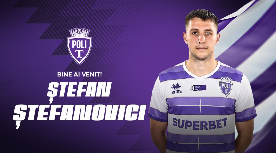 Jucător de fotbal în acțiune pe teren