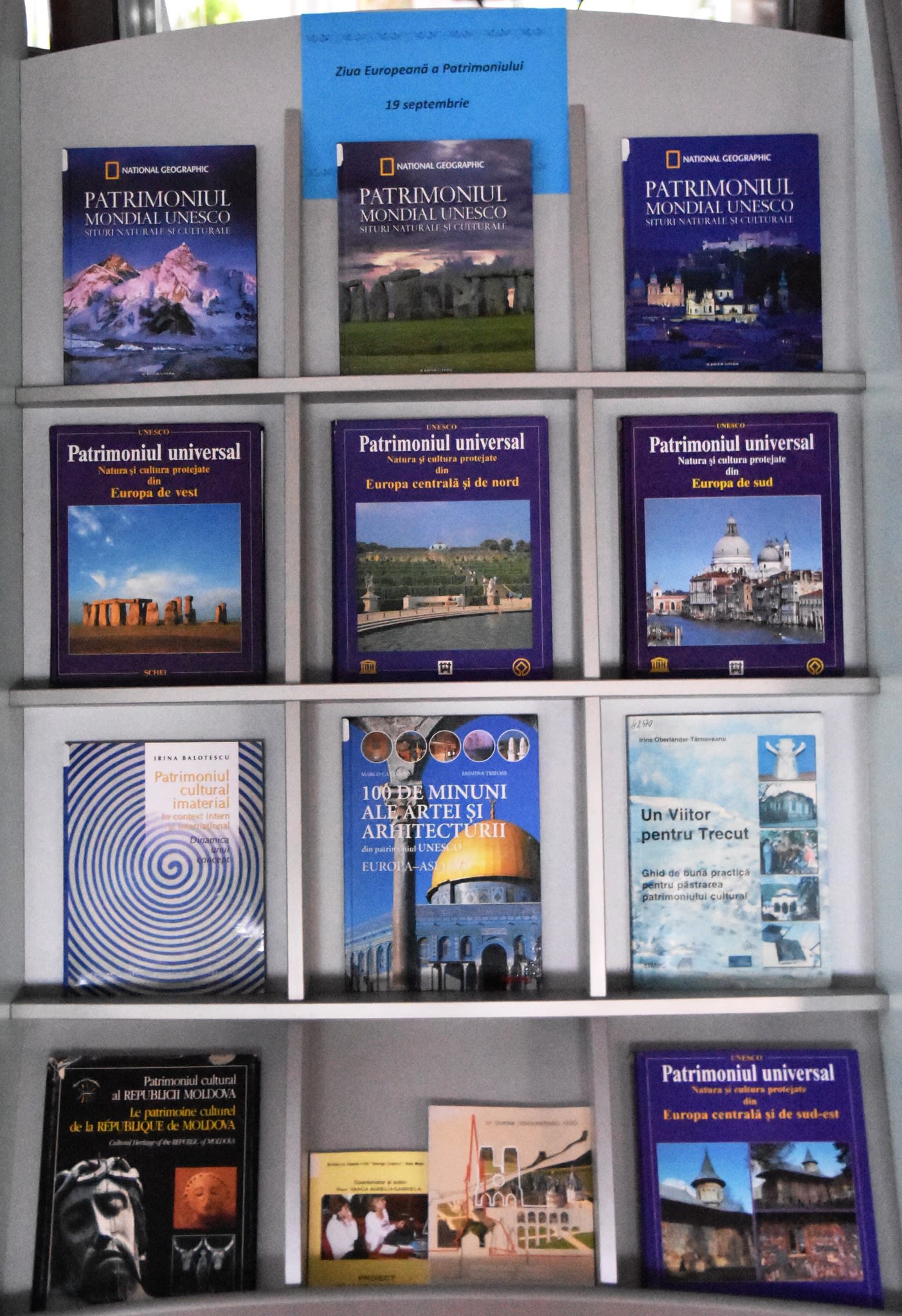 Documente de patrimoniu expuse în cadrul expoziției „Hai-Hui prin Europa” Documente de patrimoniu expuse în cadrul expoziției „Hai-Hui prin Europa”