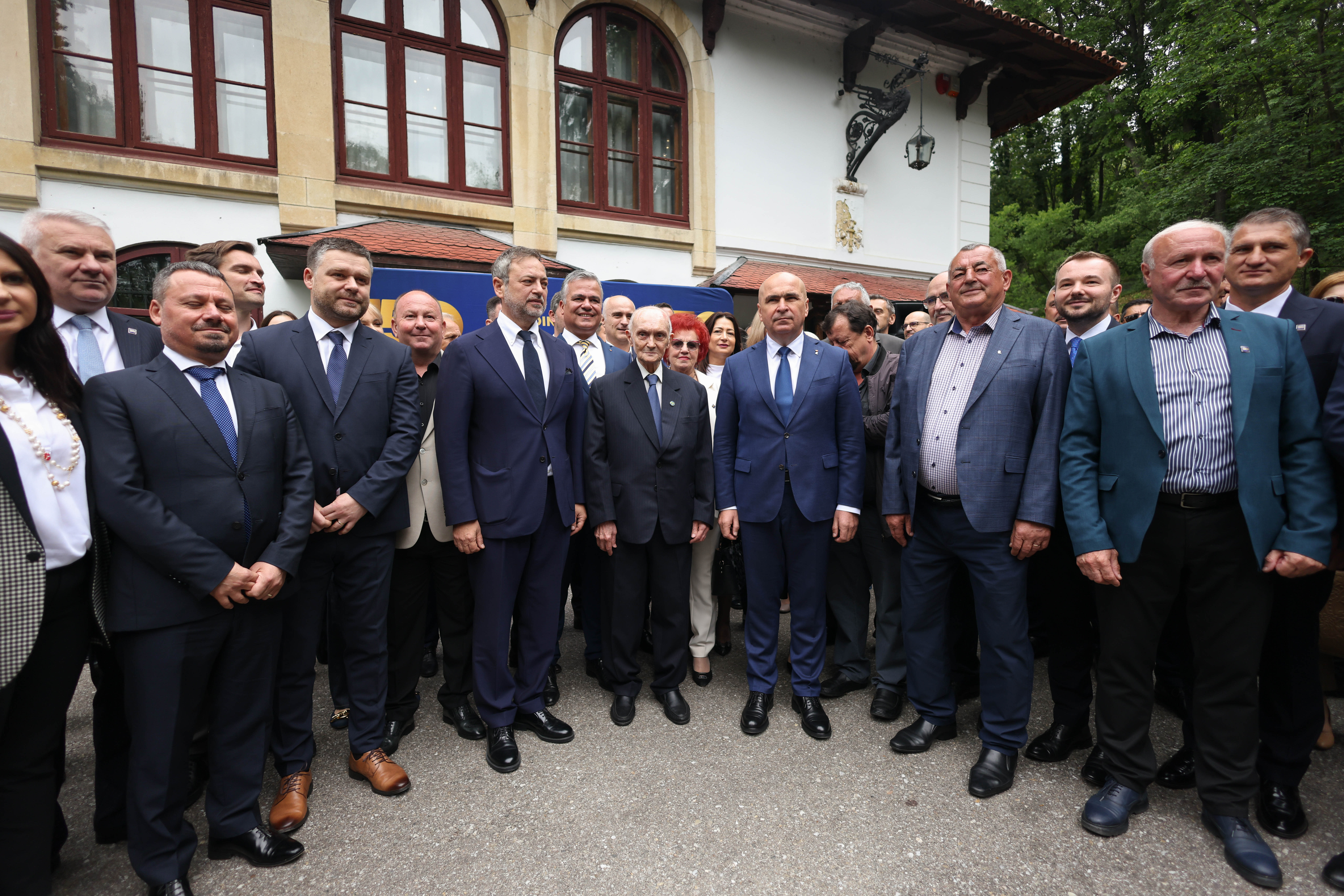 Alexandru Popa în discurs politic, sala de partid Alexandru Popa în discurs politic, sala de partid