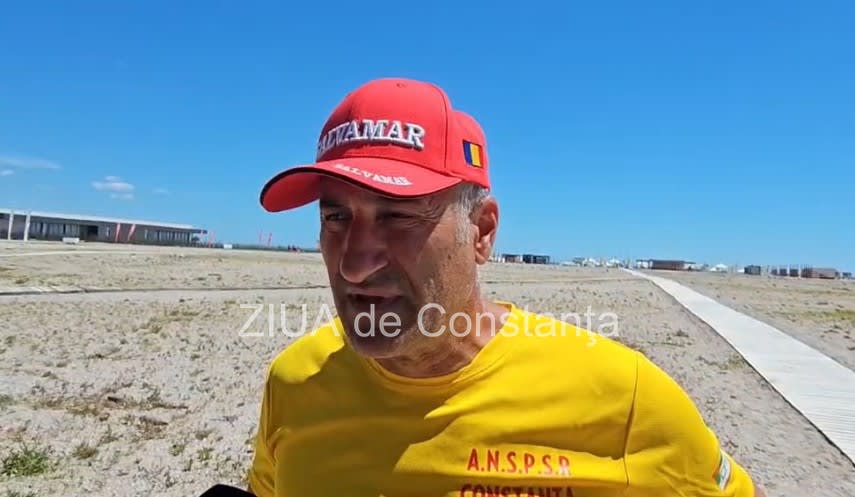 Salvamari intervenind pentru un turist în Mamaia