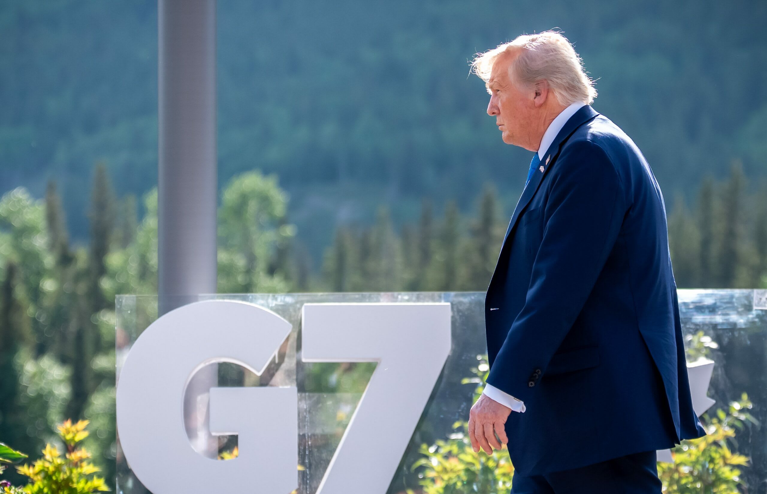 Liderii G7 în discuție la summitul din Franța, cu președintele SUA și lideri europeni