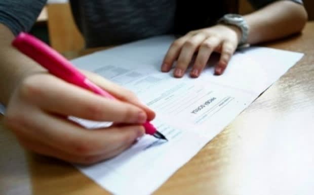 Elevi susținând examenul de Evaluare Națională 2026 în centrul de testare Elevi susținând examenul de Evaluare Națională 2026 în centrul de testare