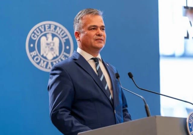 parlamentari liberali în ședință, schimbări în comisii