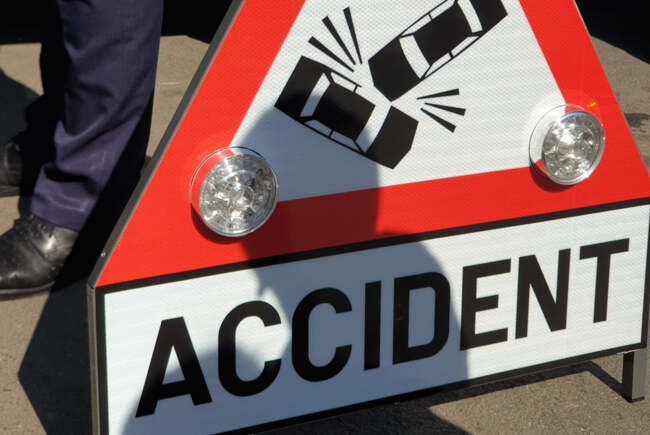 Mașină avariată într-un canal de colectare a apei, accident rutier Timiș Mașină avariată într-un canal de colectare a apei, accident rutier Timiș