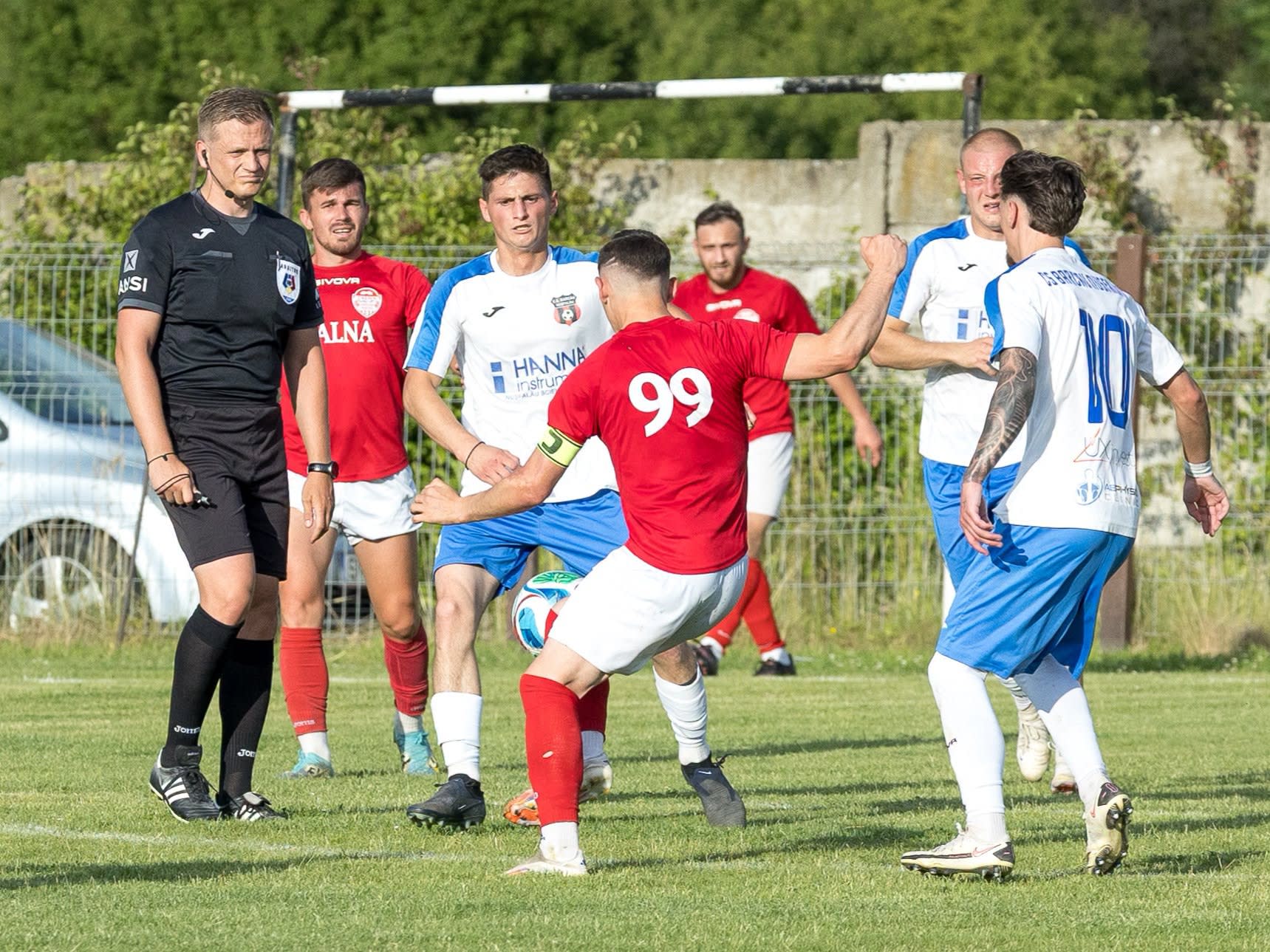 Stadionul Nicolae Mandel din Nușfalău pregătit pentru meciul de promovare Stadionul Nicolae Mandel din Nușfalău pregătit pentru meciul de promovare