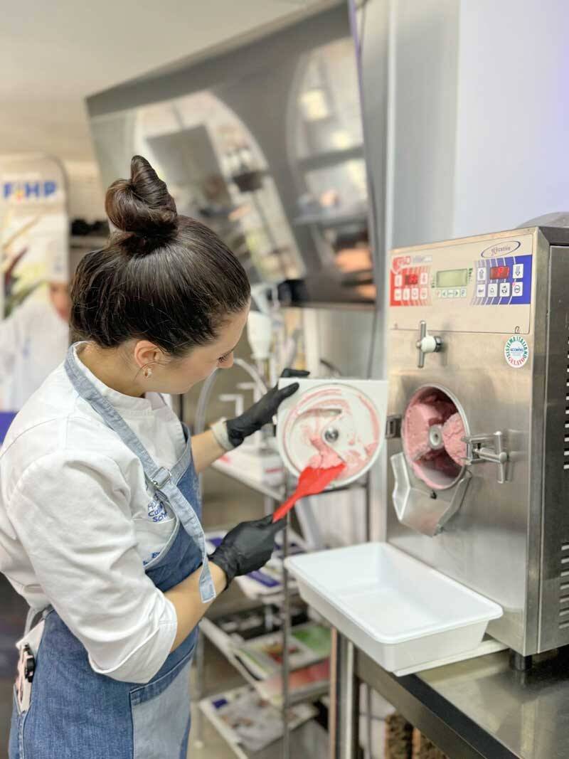 Angajați în fabrică și oferte de muncă în Maramureș Angajați în fabrică și oferte de muncă în Maramureș
