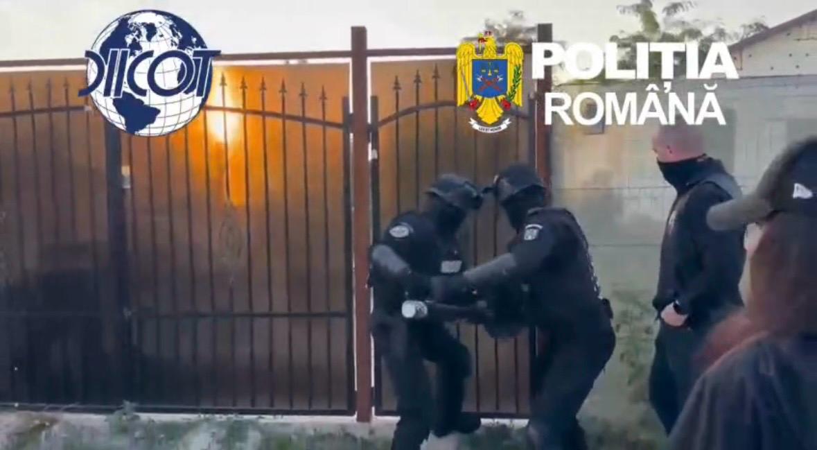 Polițiști constanța percheziții droguri suspecti