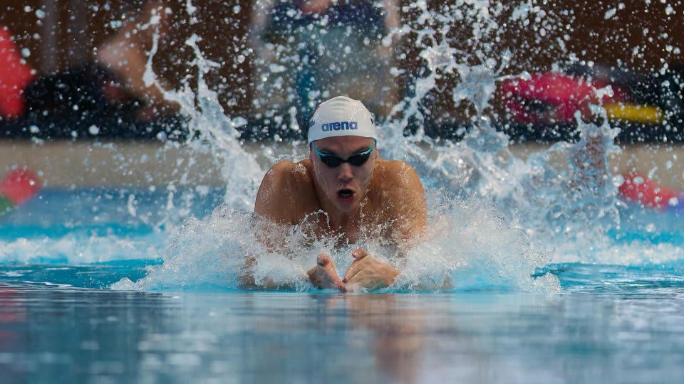 David Popovici se califică în finala de 50 m liber la Trofeul Settecolli din Roma