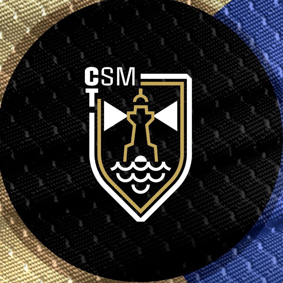 Sportivi și copii participând la activități sportive în parcul Marvimex