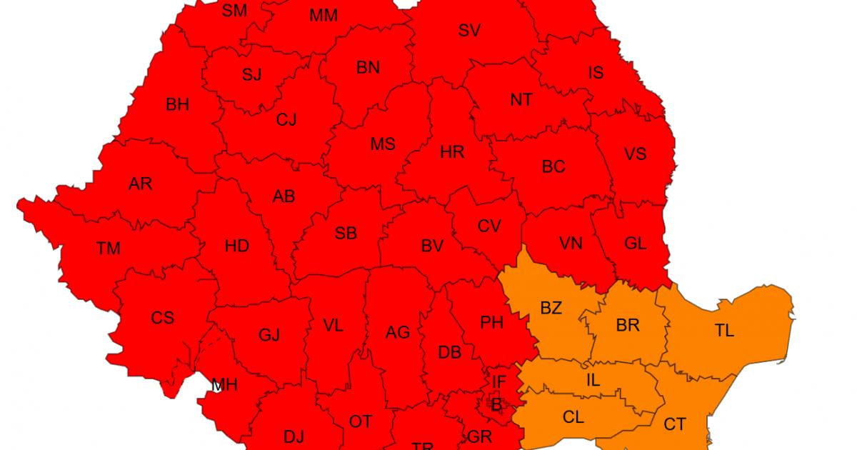 Termometru cu temperatură de 41 de grade în România, pe fundal cer senin Termometru cu temperatură de 41 de grade în România, pe fundal cer senin