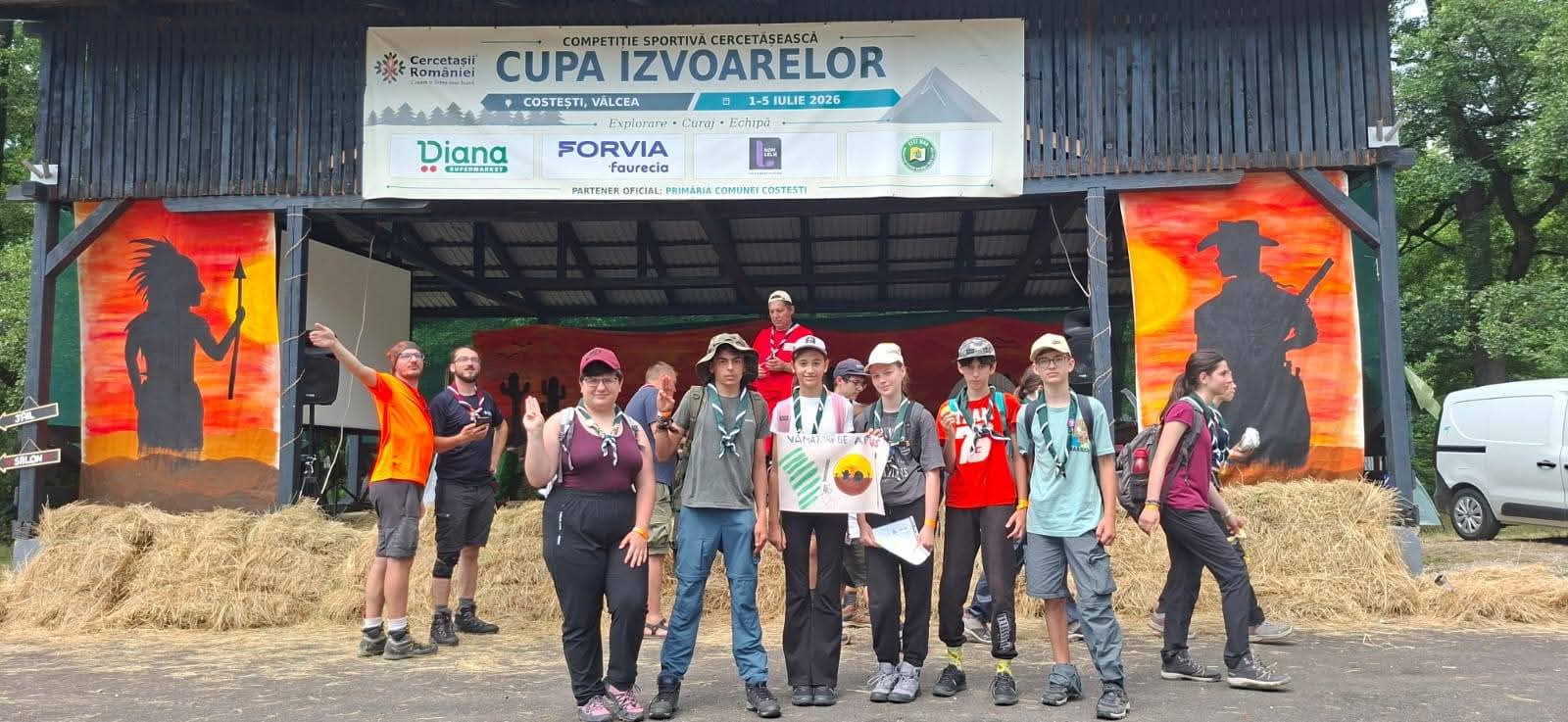 Cercetași în activitate în natură la Costești, Vâlcea Cercetași în activitate în natură la Costești, Vâlcea