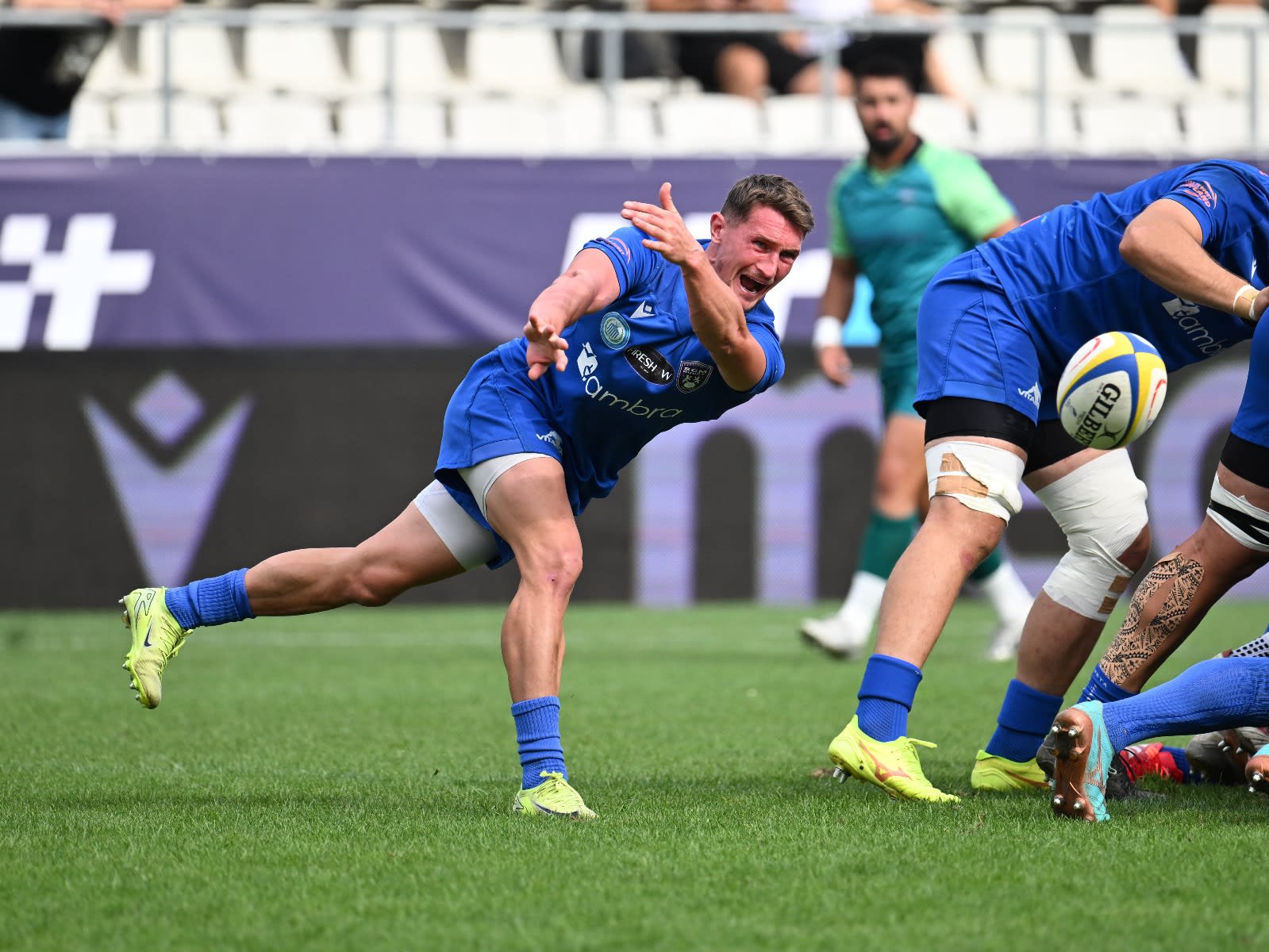 Gabriel Rupanu în acțiune în meciul de rugby din Chile Gabriel Rupanu în acțiune în meciul de rugby din Chile