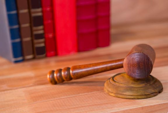 Sala de judecată a Tribunalului Constanța în timpul procesului de faliment Sala de judecată a Tribunalului Constanța în timpul procesului de faliment