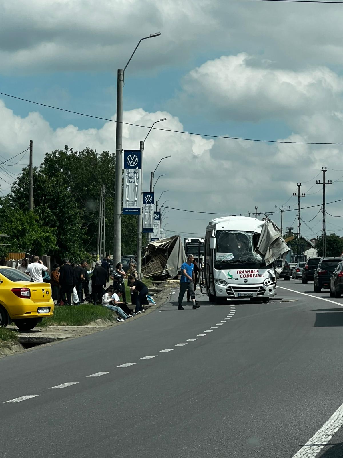 Echipaje de intervenție în accident rutier județul Călărași Echipaje de intervenție în accident rutier județul Călărași